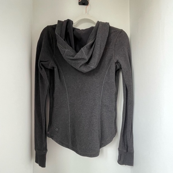 Lululemon pullover with Zip Front Size 4 - Picture 2 of 7